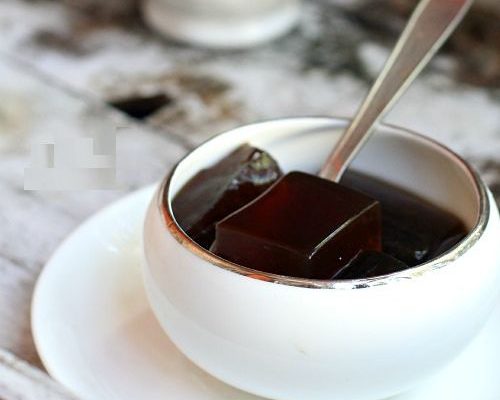 Gardi kavos želė su grietinėle