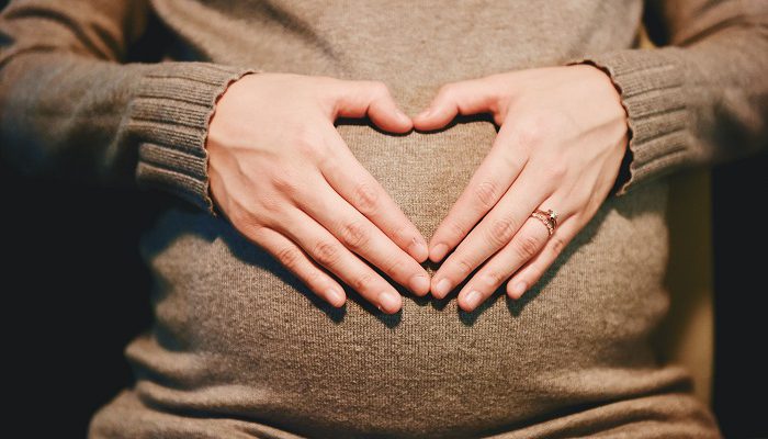 Nėščiųjų mityba vėstant orams: kaip maitintis sveikai ir gauti naudingų medžiagų