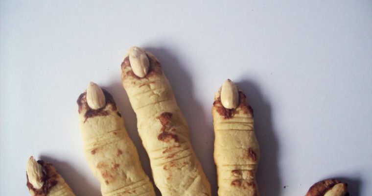 Raganos pirštai – šmaikštūs sausainiai šventiniam stalui