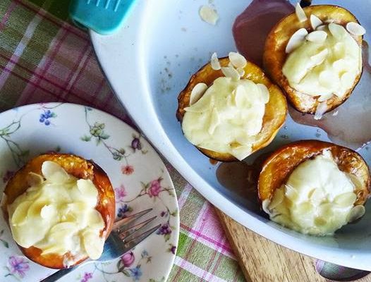 Kepti nektarinai su maskarpone sūriu