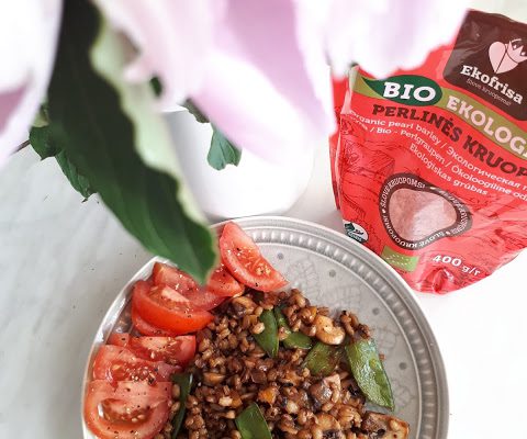 Perlinių kruopų troškinys