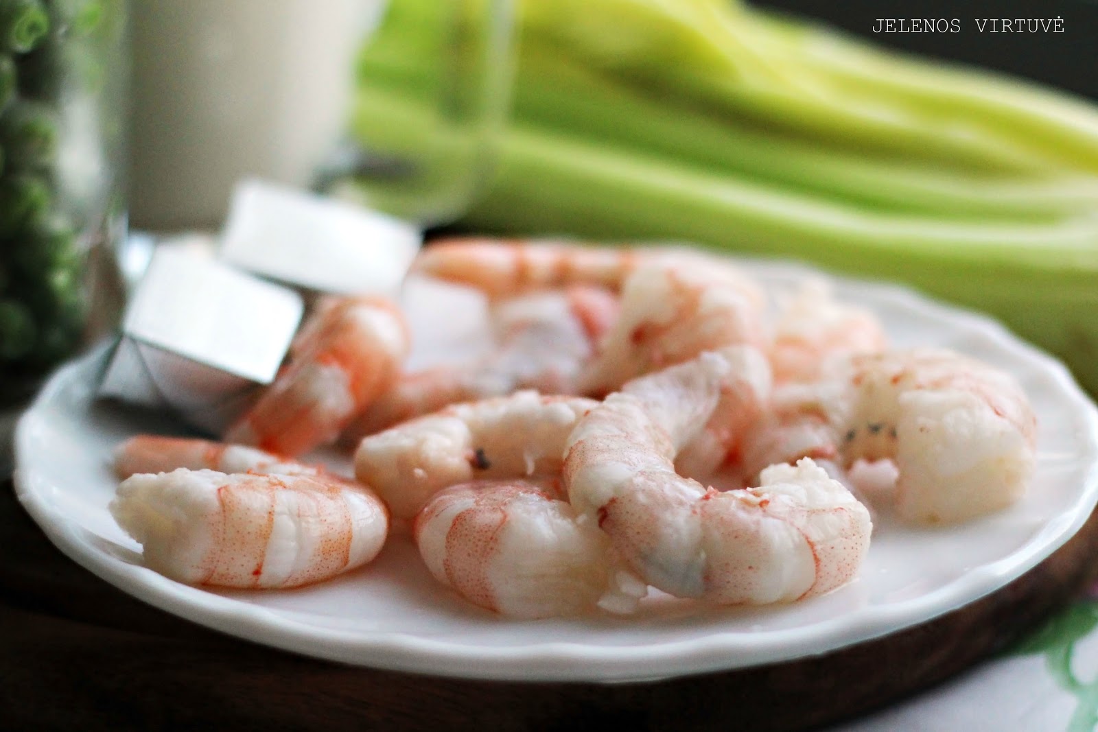 
Švelnioji žaliųjų žirnelių ir saliero sriuba
