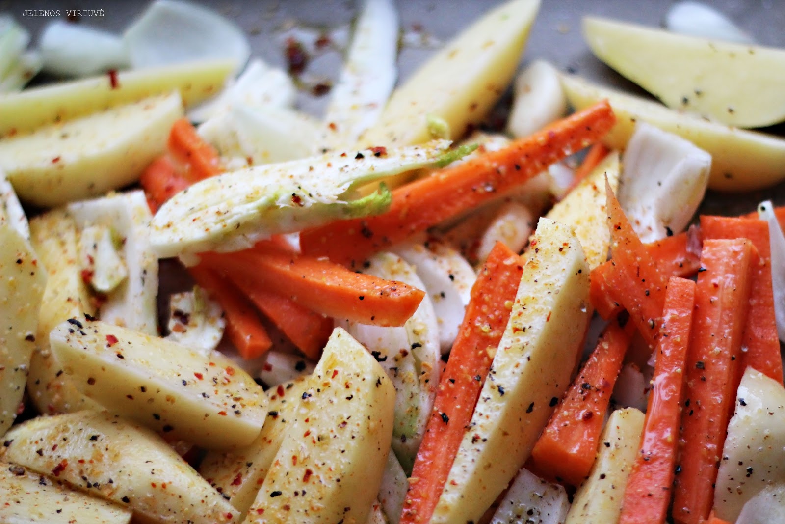 
Orkaitėje keptos daržovės
