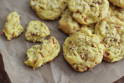 
Sūrio-kumpio bandelės
