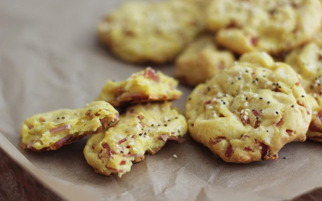 Sūrio-kumpio bandelės