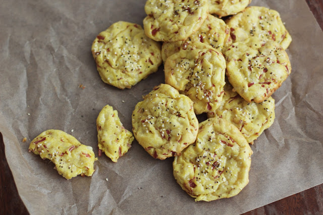 
Sūrio-kumpio bandelės
