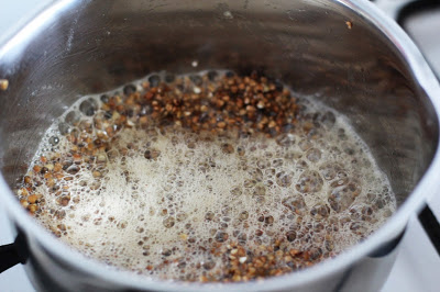 
Gardūs triušienos maltinukai su grikių rizotto
