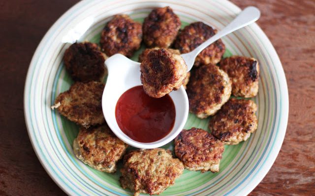 Antienos ir cukinijų maltinukai