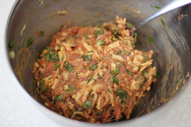 
Labai gardūs antienos maltinukai su sūriu ir špinatais
