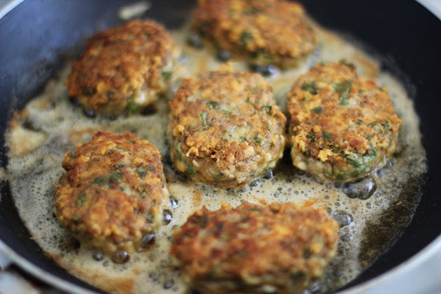 
Labai gardūs antienos maltinukai su sūriu ir špinatais
