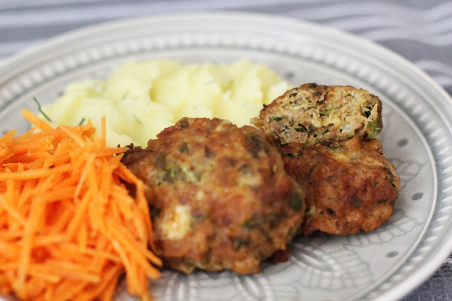 
Labai gardūs antienos maltinukai su sūriu ir špinatais
