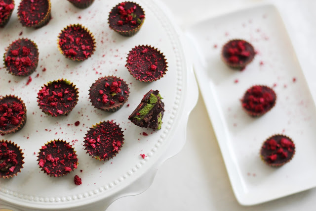 
Šventiniai naminiai saldainiai su Matcha
