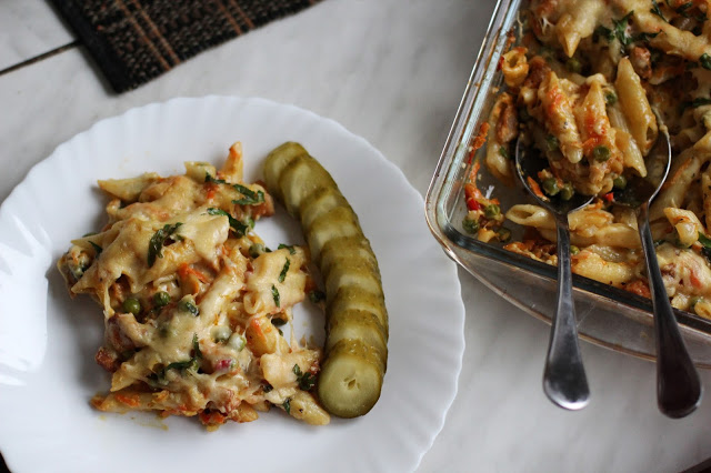 
Makaronų apkepas su triušiena ir daržovėmis
