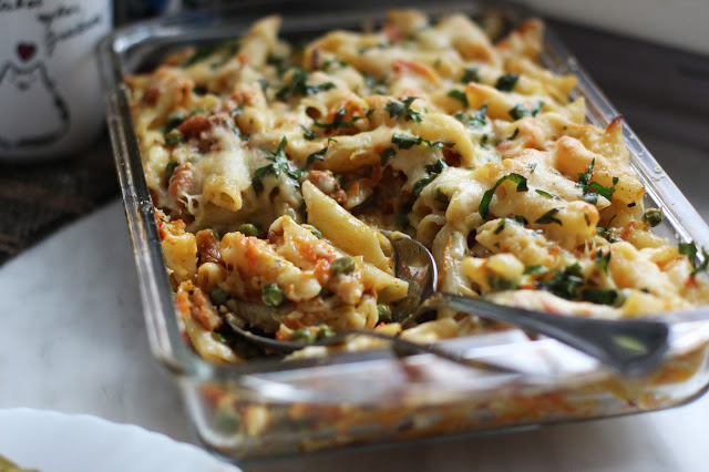 
Makaronų apkepas su triušiena ir daržovėmis
