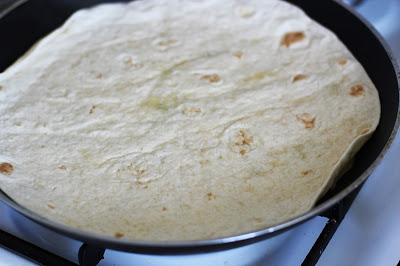 
Tortilijos su omletu, žalumynais ir sūriu
