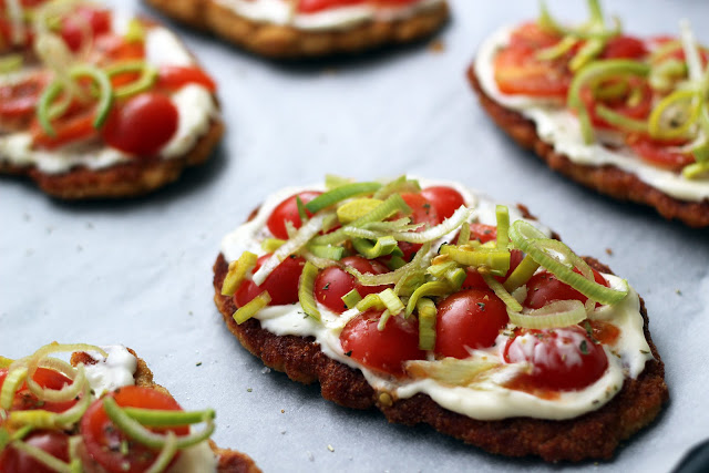 
Vištienos maltinis užkeptas su pomidoriukais ir sūriu

