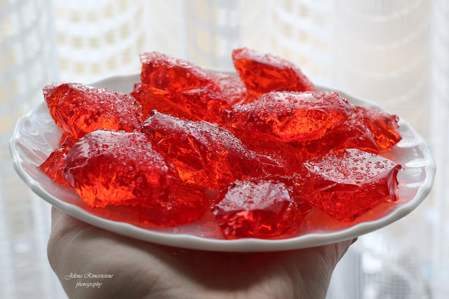 
Troškinys su šonkauliais greitpuodyje ir naminiai guminukai
