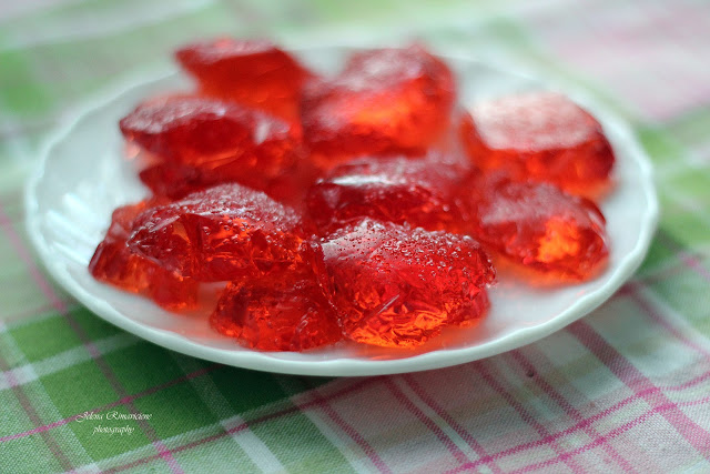 
Troškinys su šonkauliais greitpuodyje ir naminiai guminukai
