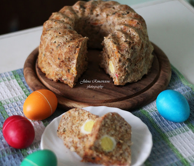 Šventinis zuikis su putpelių kiaušiniais