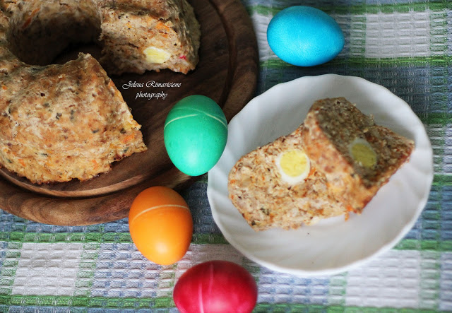 Šventinis zuikis su putpelių kiaušiniais