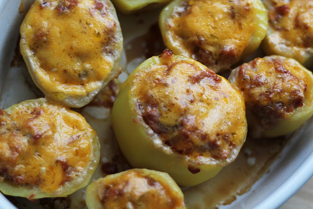 
Malta mėsa  įdarytos bulvės
