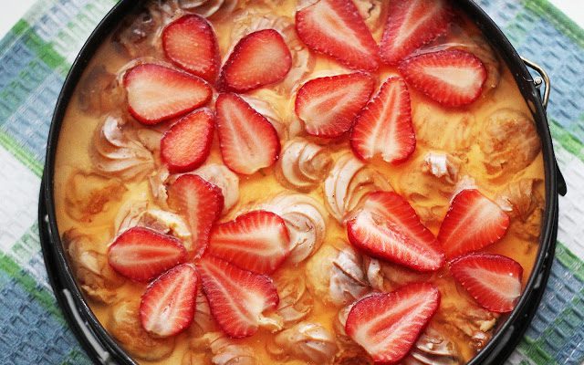 Plikytų sausainių tortas