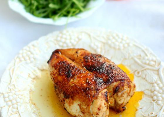 Vištiena kepta su apelsinų-rozmarino sviestu