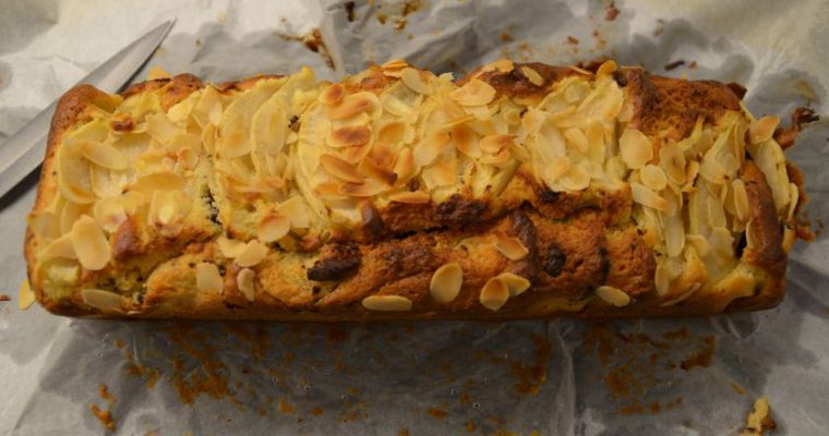 Sūrio keksas su šokoladu ir kriaušėmis