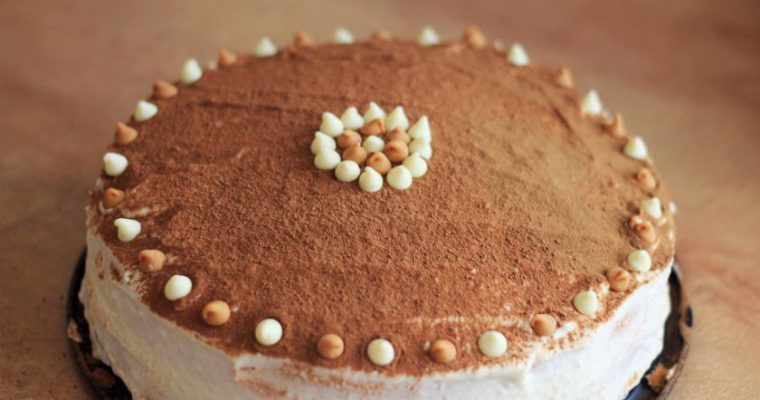 Dviejų šokoladų tortas