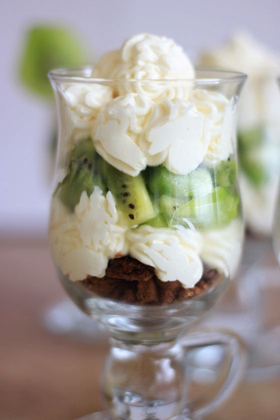 Gaivus naminės varškės desertas