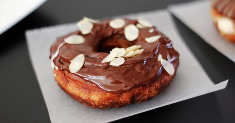 Cronut – nuostabios spurgos su įdaru