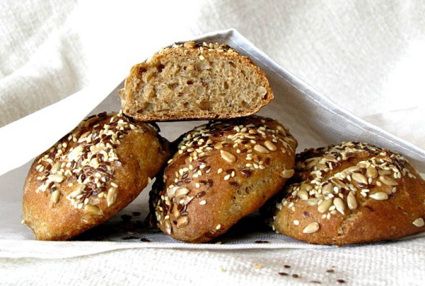 Duonelės su sėklomis