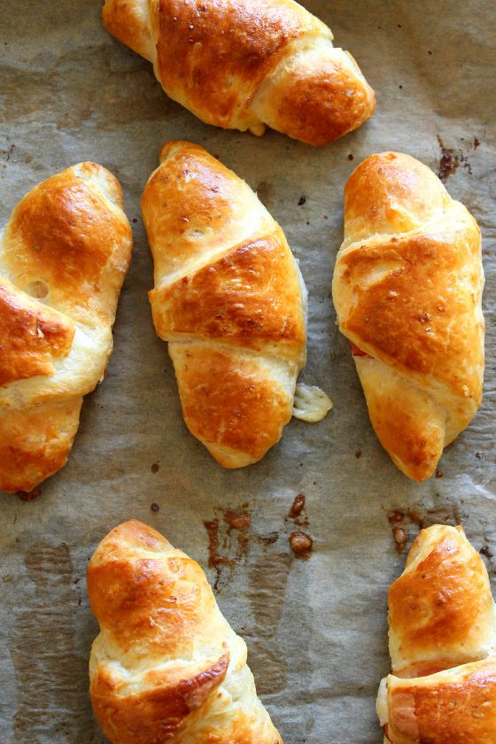 Kruasanai su sūriu ir šonine