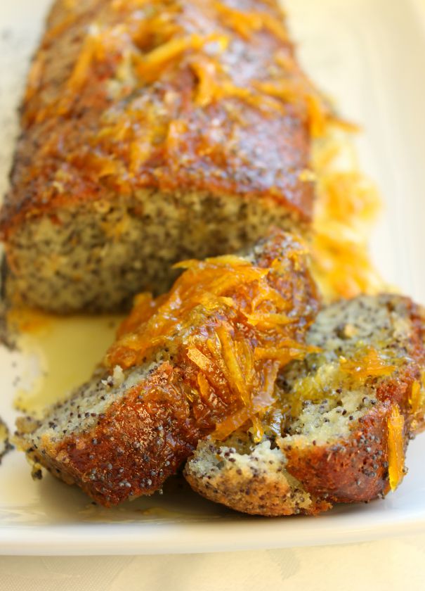 Apelsinų keksas su aguonomis ir sirupu