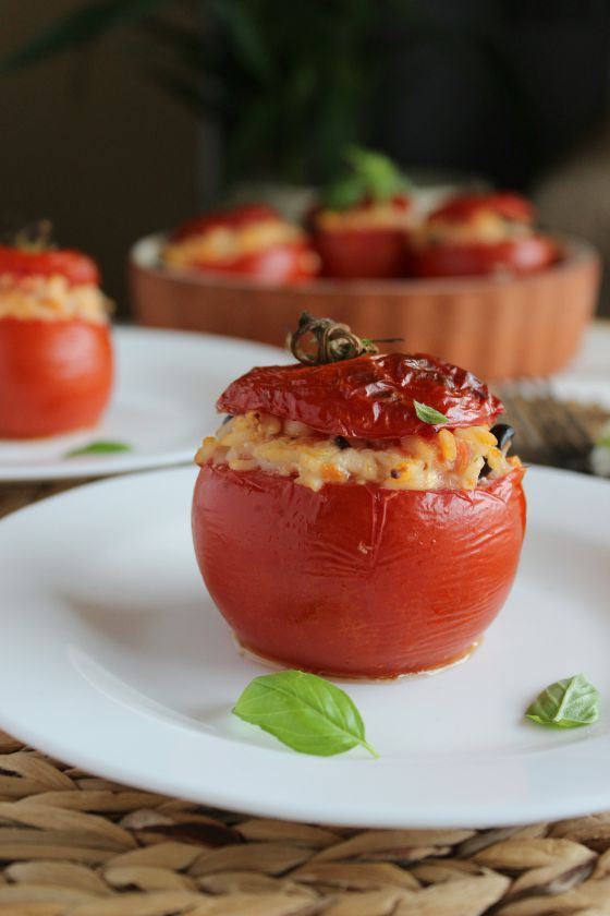 Ryžiais ir feta įdaryti pomidorai