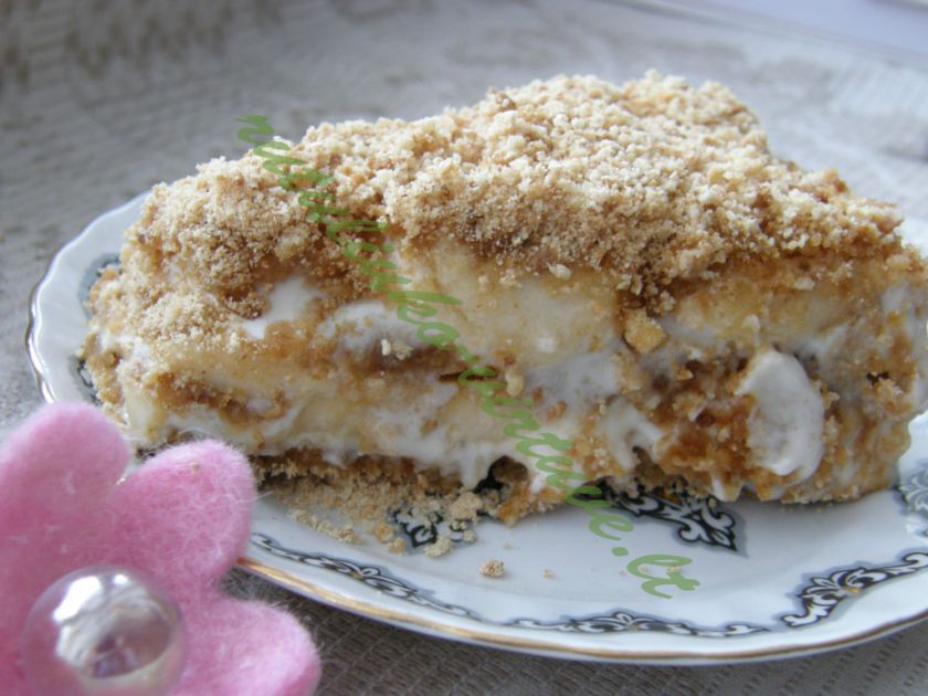 Nekeptas meduolių ir bananų tortas