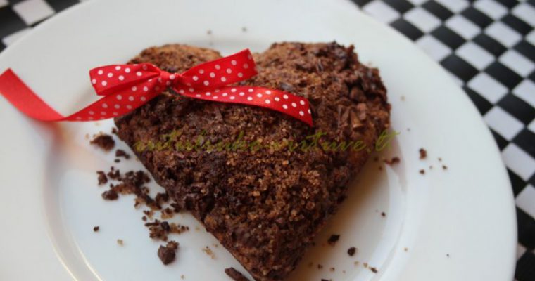 Bananinis pyragas su šokolado/cinamono trupiniais