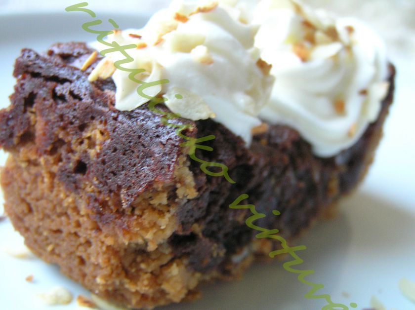 Riešutais kvepiantis tortas su Nutella
