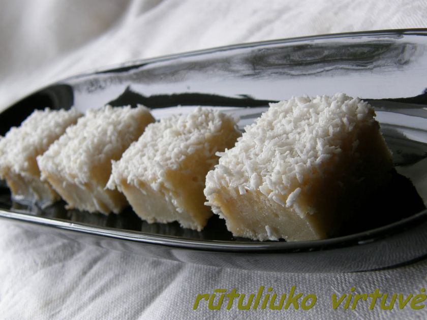 Kokosiniai pyragaičiai