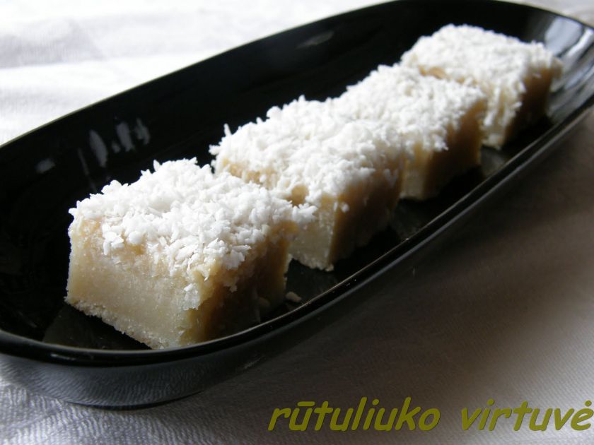 Kokosiniai pyragaičiai