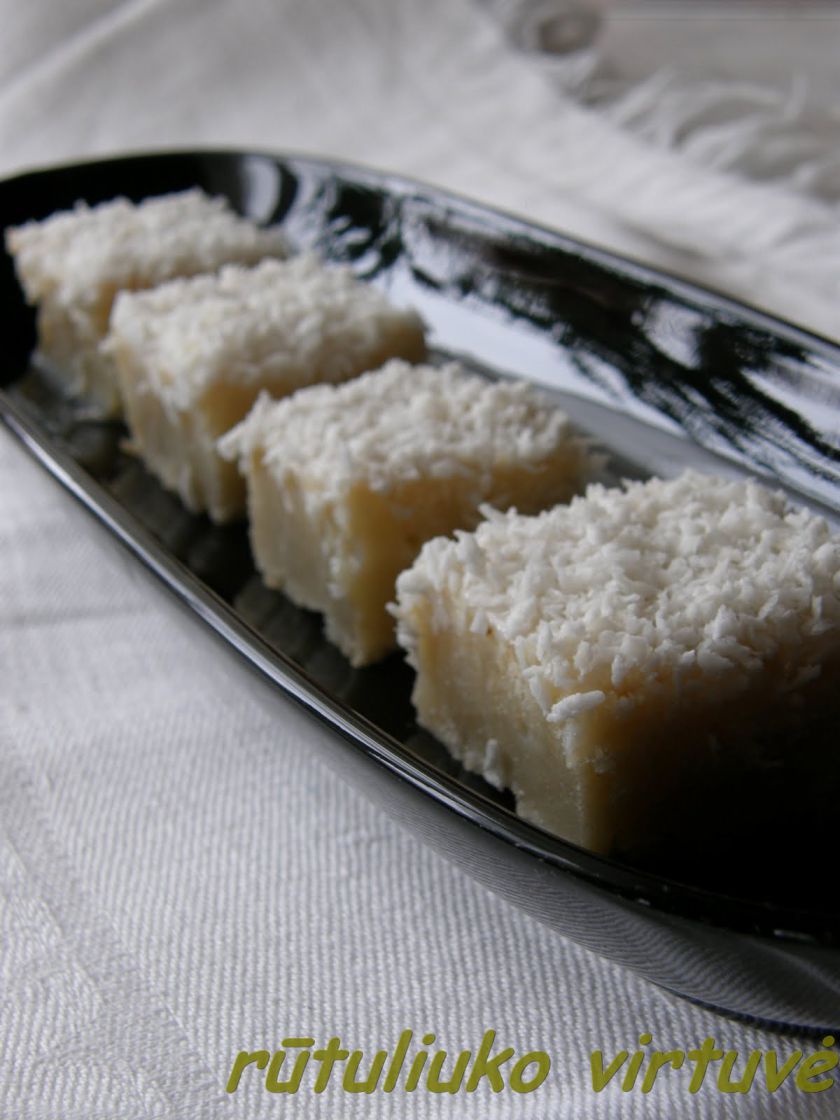 Kokosiniai pyragaičiai