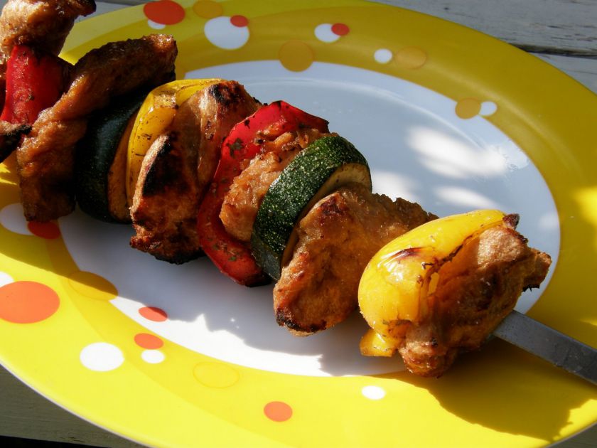 Sojų kepsneliai su saldžiarūgščiu padažu [kepti ant laužo]