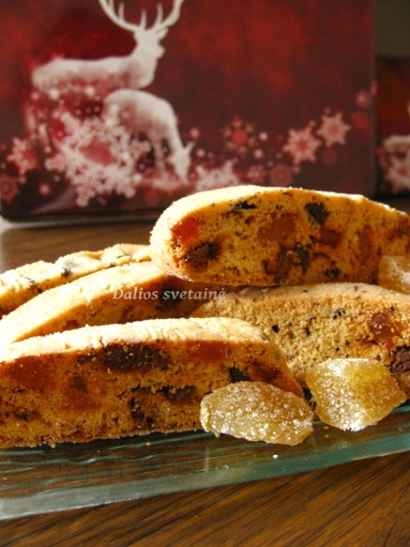 Biscotti su cukruotais imbierais ir šokoladu
