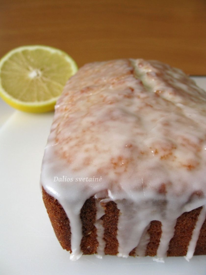 Jogurtinis greipfrutų pyragas