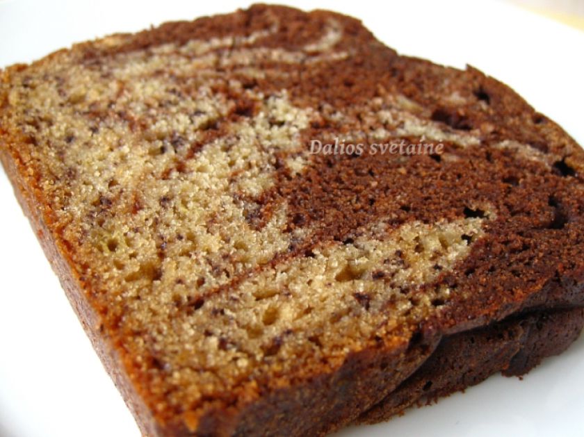 Marmurinė bananų duona su šokoladu
