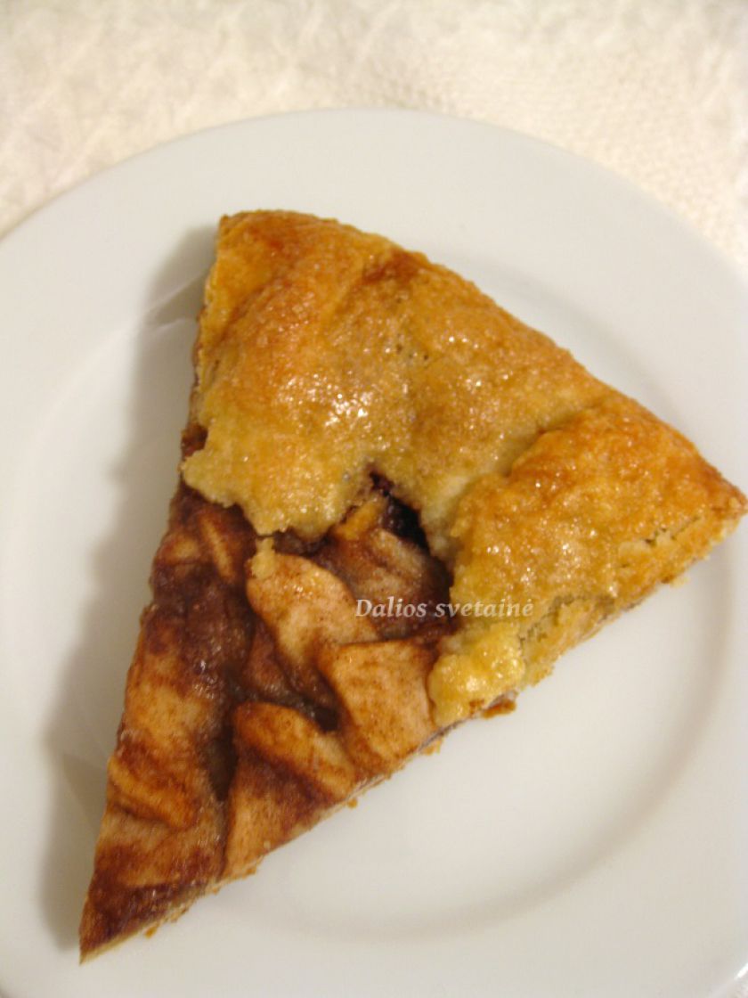 Prancūziškas obuolių pyragas – Galette