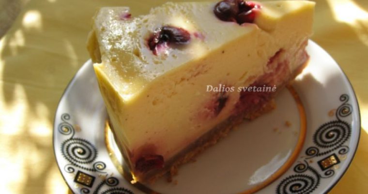 Sūrio pyragas su vyšniomis (Cheesecake)