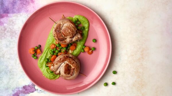 Žirniai – augalinių baltymų šaltinis: kokius naudingiausia vartoti ir kaip paįvairinti savo mitybą? (receptas)