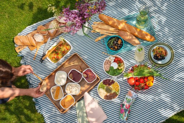 Pikniko dienos proga kulinarijos technologė pataria, kokius maisto produktus rinktis iškylai gamtoje