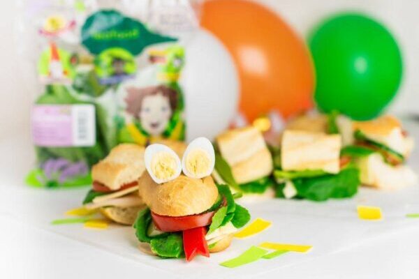 Vaikas raukosi, kai siūlote daržovių? Gydytojos patarimai tėvams ir 3 spalvingi receptai, kurie patiks net mažiesiems